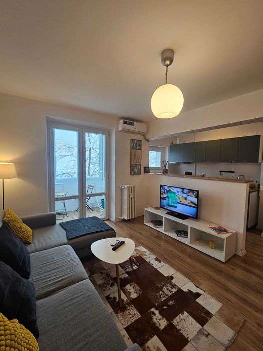 Proprietar, prima închiriere -2 camere, langa Piata Domenii