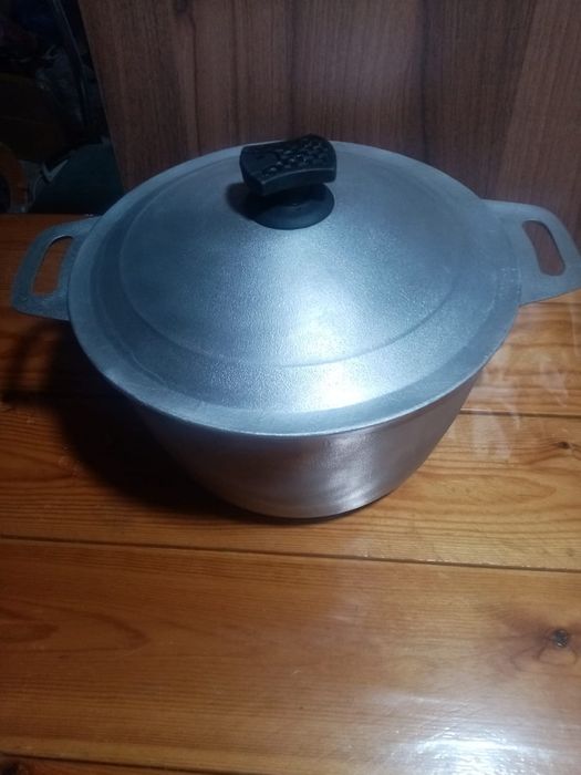 Казан новый 10 литров+ подарок