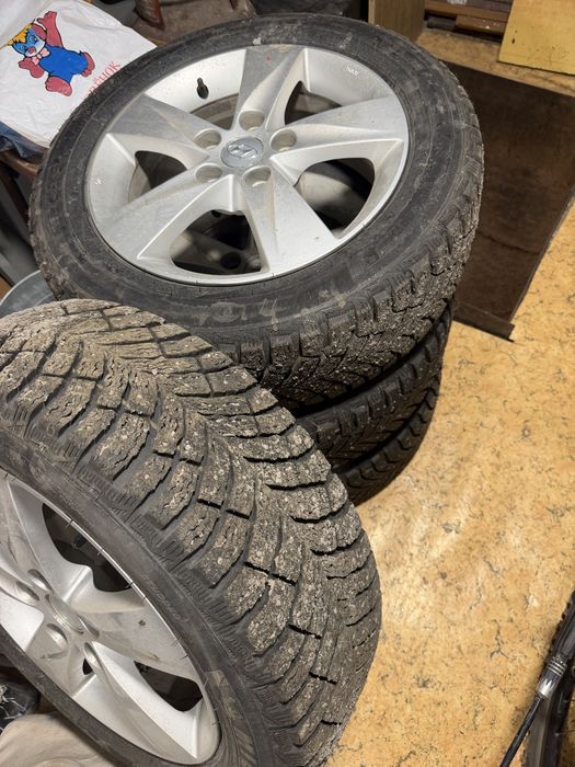 Продам РЕЗИНУ MICHELIN X-ICE North 4 205/55 R16