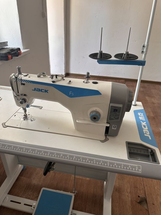 Швейная машинка jack F5