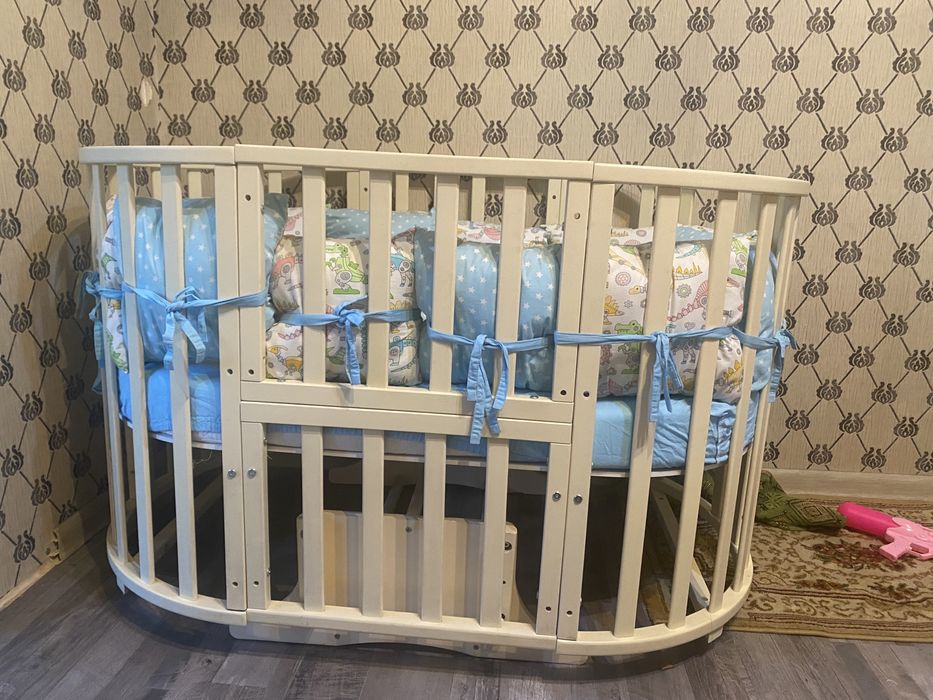 Детская кровать-трансформер