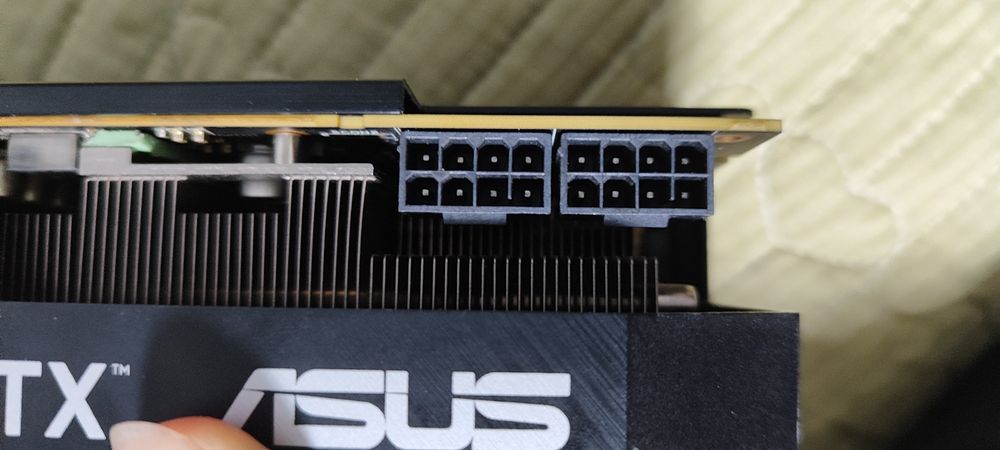 Продам видеокарту ASUS RTX 2080 SUPER