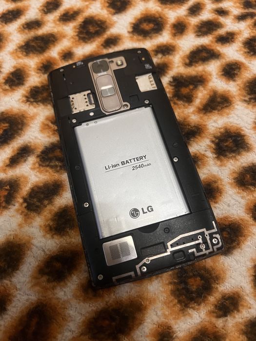 LG телефон смартфон