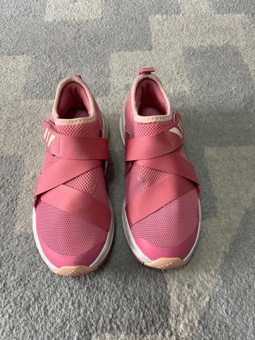 Кроссовки Adidas