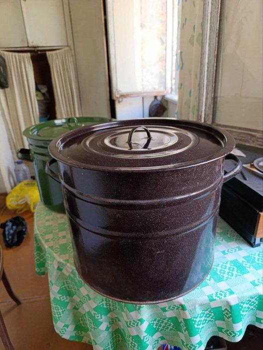 Кастрюли или Крышки от кастрюли. есть обмен.