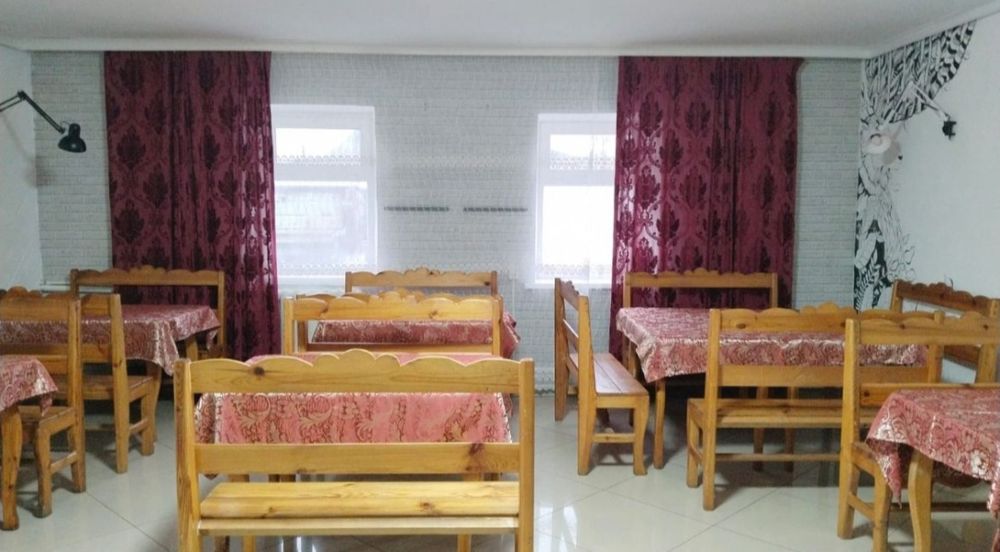 Столы со скамейками