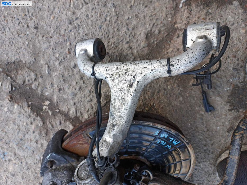 Brat Articulatie de la Roata Dreapta Fata Mercedes ML W163 1997 - 2005 [X3579]