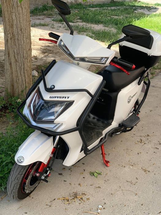 Elektro skuter wasat sotiladi