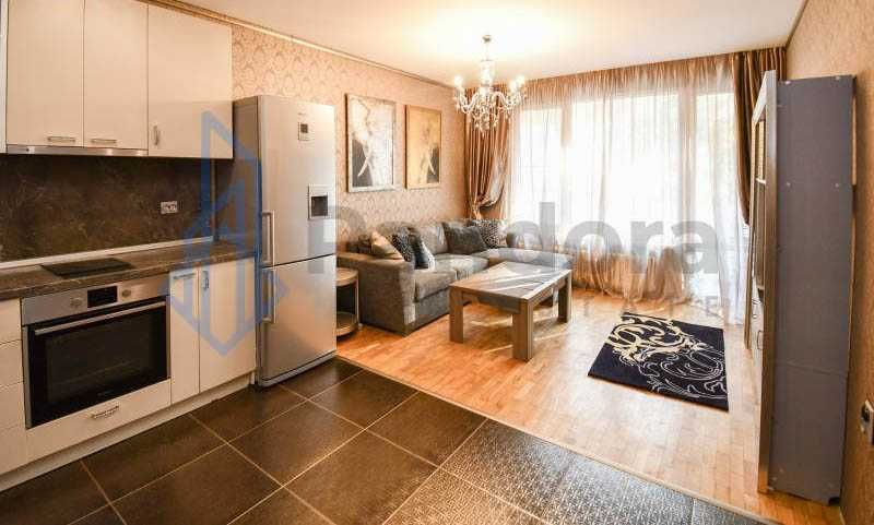 Дава се под наем Тристаен апартамент в София, Лозенец - 76 кв.м за 799 € - Снимка #1