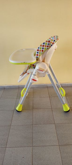 Стол за хранене за бебе