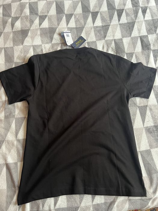 Tricou Polo.
