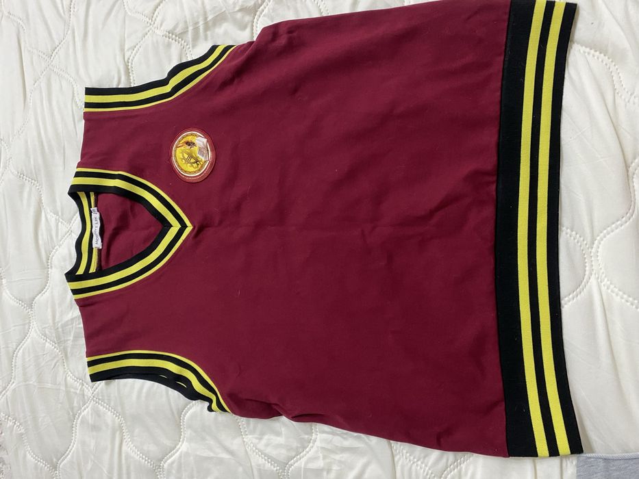 Школьная форма полный комплект Д.Конаев