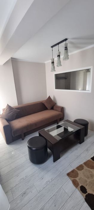 Proprietar inchiriez pe termen lung garsoniera Baba Novac Lidl