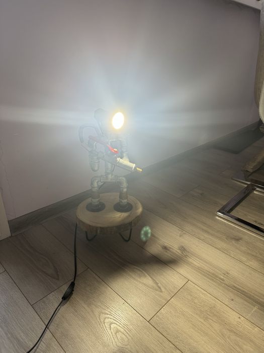 Ръчно изработена лампа