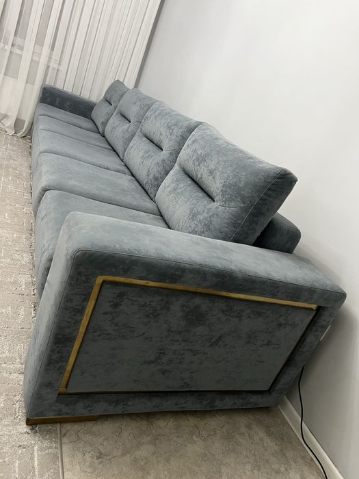 Диван Россия  в идеальном состоянии