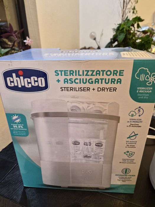 Sterilizator electric digital si uscator pentru biberoane si accesorii mici Chicco