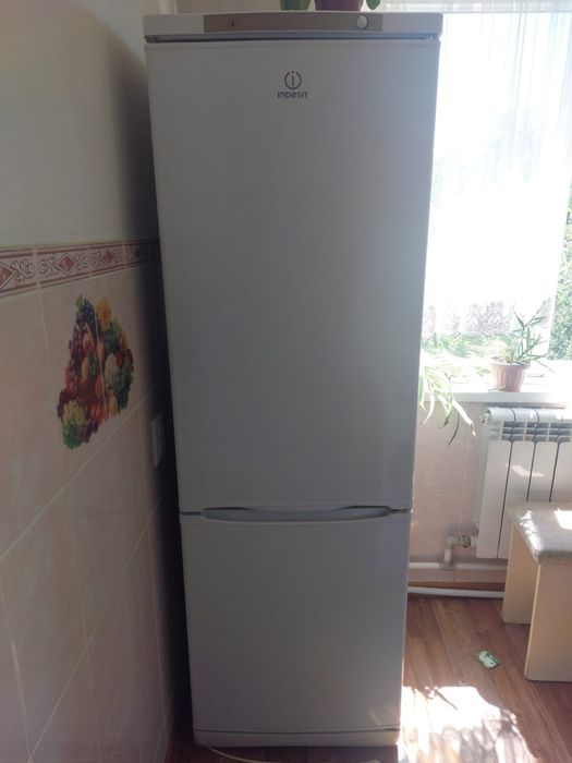 Продам холодильник Срочно