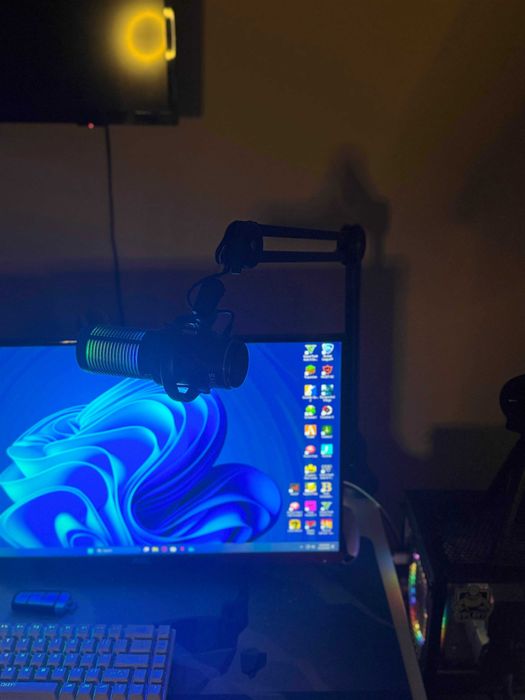 PC Gaming + 2 Monitoare + Periferice | RTX 3070 | i5-12400F | 32GB RAM