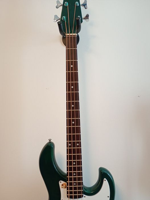Chitară Bass Hora