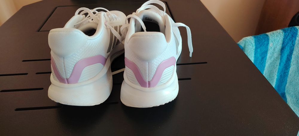 Дамски маратонки Адидас