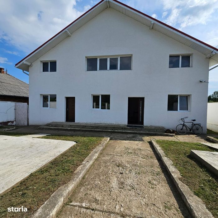 Casa de inchiriat zona zona Topolita la doar 3,5 km de Tg Neamt