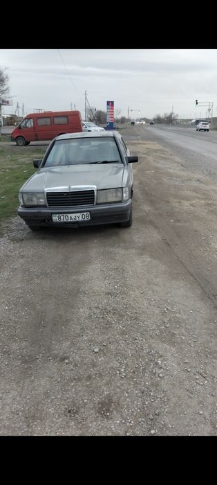 Мерседес 190,м102