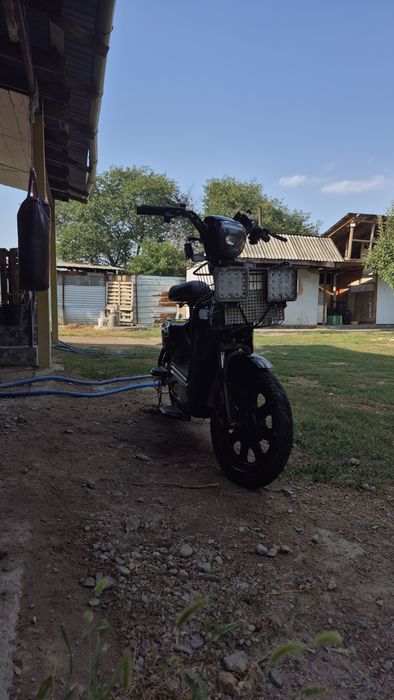 Электроскутер электросамокат