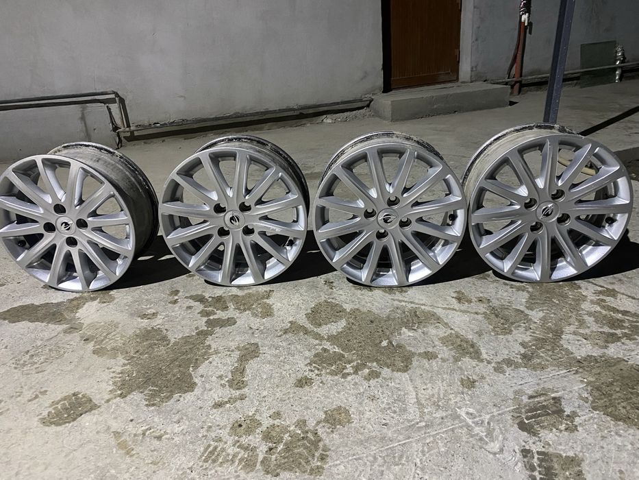 Cobalt diska R15 sotiladi