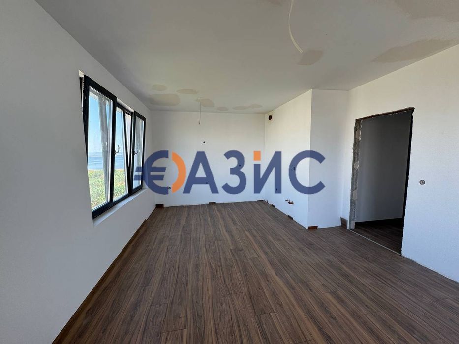 Продава се Двустаен апартамент в Поморие - 67 кв.м за 1717 €/кв.м - Снимка #2