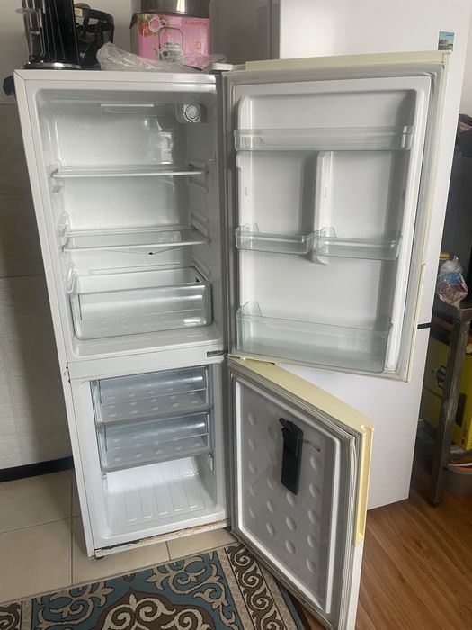 Продам холодильник Самсунг