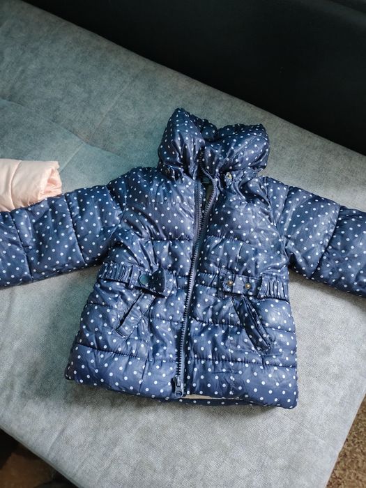 Продаю курточки на девочку