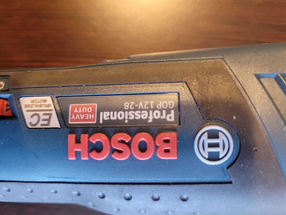 Multicutter profesional bosch Gop 12v-28