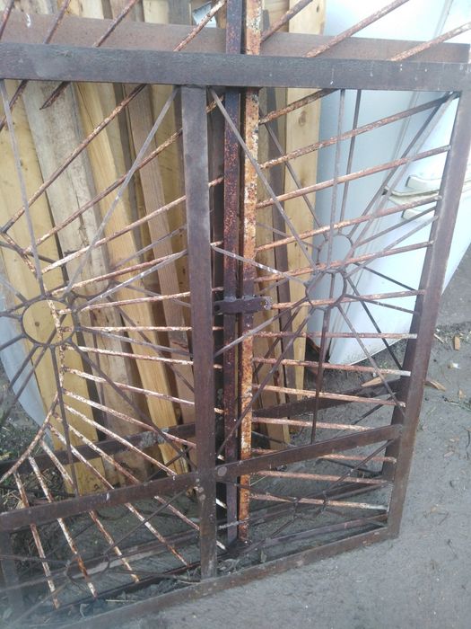 Продам металл решётки б/у  5 шт