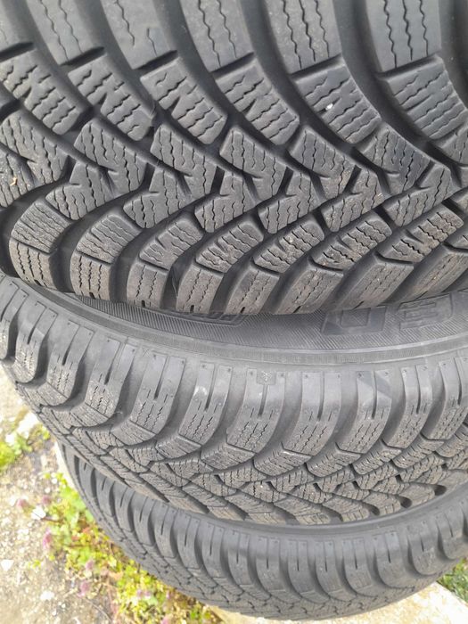 Продава оригинални алуминиеви джанти с гуми,BMW,15 цола