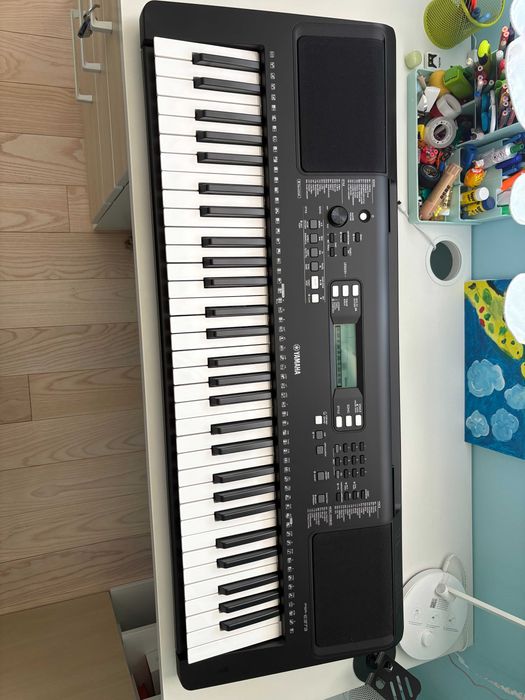 Синтезатор пиано Yamaha PSR-E373
