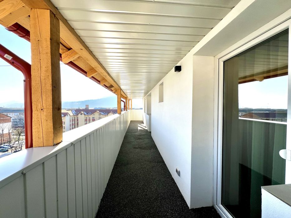 Proprietar- vand apartament 3 camere, 100mp, balcon 25mp, Bd.Traian.