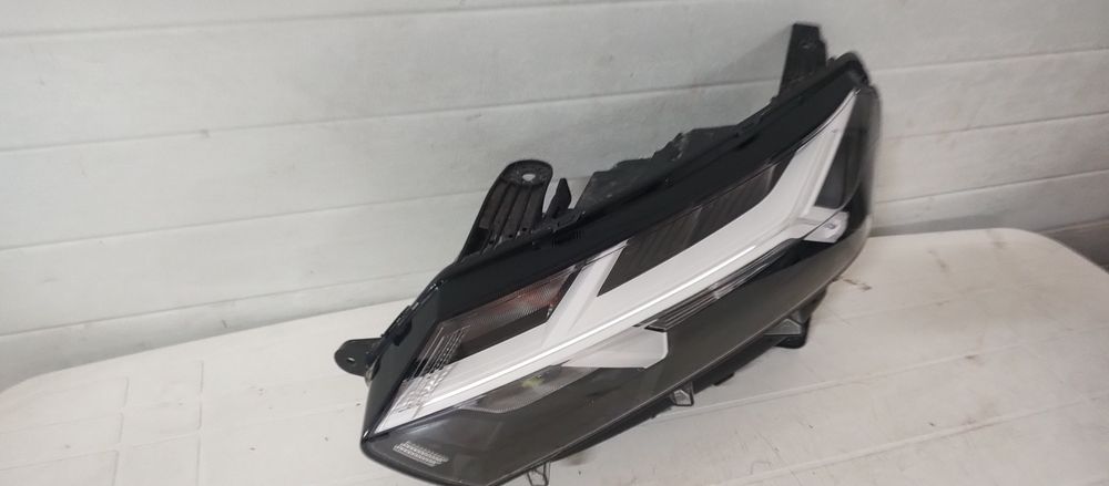 Far stânga Dacia Sandero stepway, jogger, Logan 2023-2026 cod 26060175