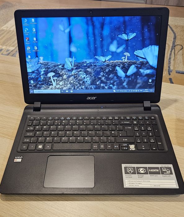 Лаптоп Acer ES1-523-231L