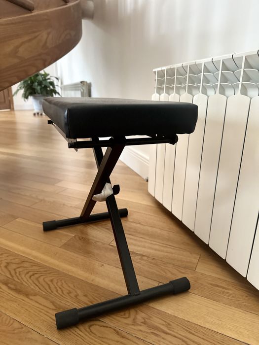 Стул для фортепиано