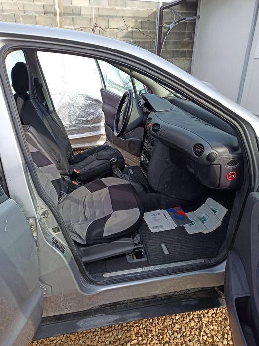 Мерцедес Бенц А170