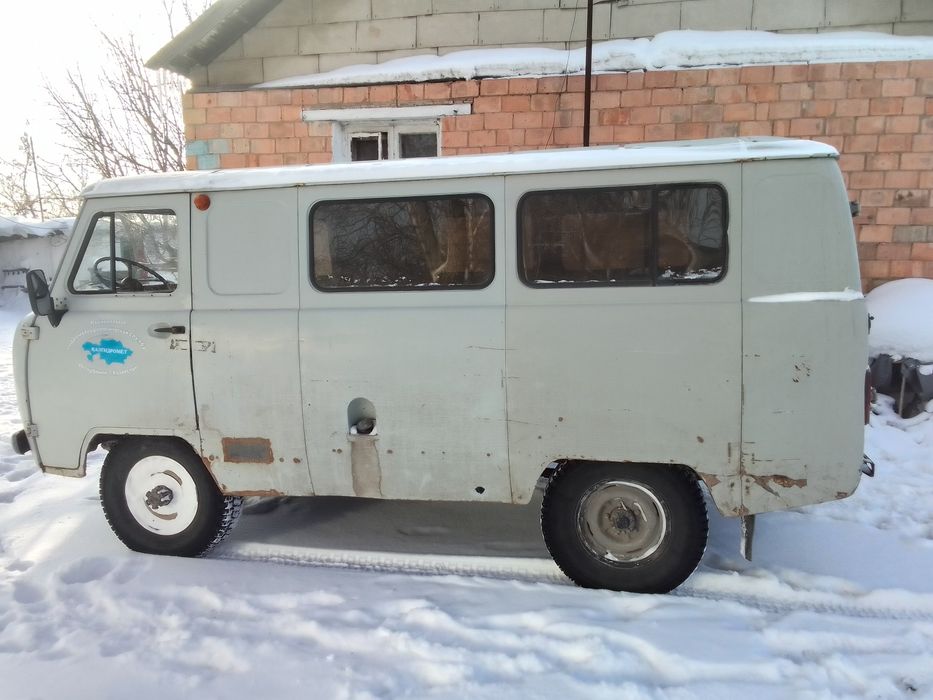 Продам УАЗ буханку