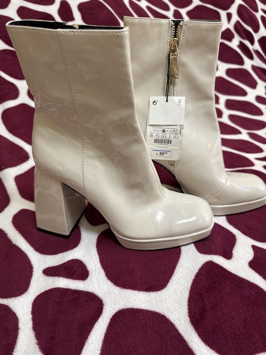 Ghete Berska marimea 38