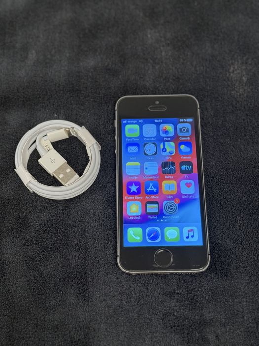 iPhone 5s SpaceBlack