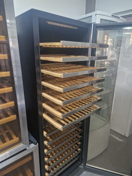 Винен хладилник Scan A++ 300 литра