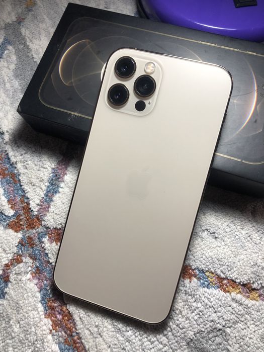 iPhone 12 pro Gold