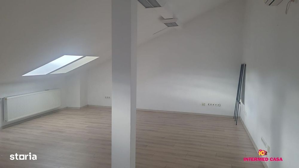 Spatiu birourii zona Scoala de inot