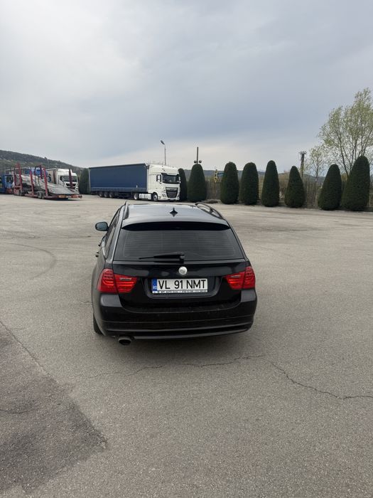 Vand sau schimb Bmw E91 320i