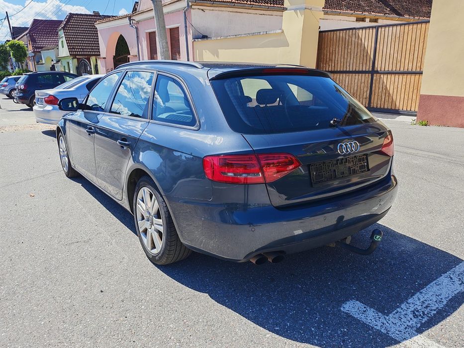Audi A4/ 2.0 tdi/AUTOMATIC/2009/full