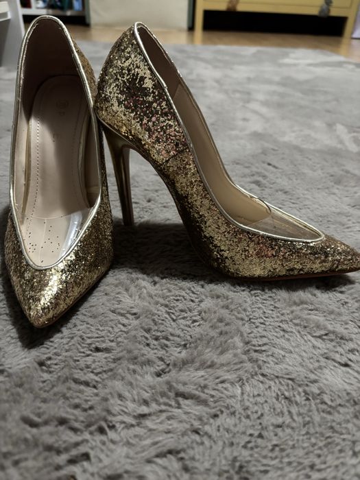Pantofi dama Poema