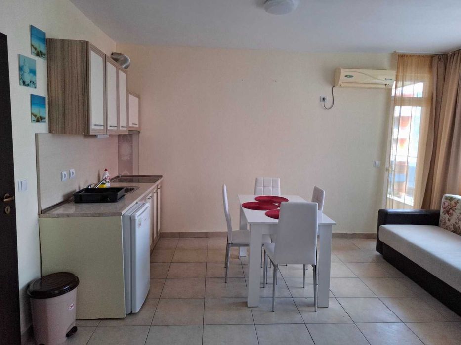 Просторно Студио с тераса в Слънчев Бряг до магазин Младост